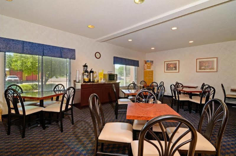 Quality Inn Kearney Bagian luar foto