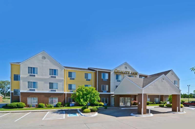 Quality Inn Kearney Bagian luar foto